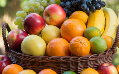 Las 10 frutas imprescindibles del verano en España 🍑☀️